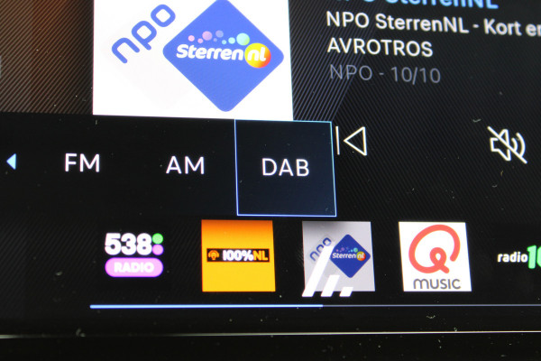 Peugeot 2008 1.2 PureTech Allure Pack | Adaptieve cruise | BLIS | Camera | Led