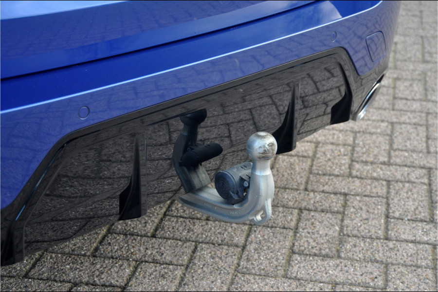 BMW 3 Serie Touring 330e | HUD | Trekhaak | Portimao Blue Metallic