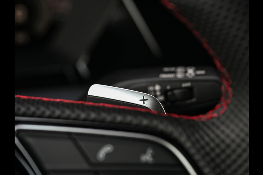 Audi A3 Sportback 45 TFSI e 272pk S edition Competition | Panoramadak | Ambiance interieur | Active Cruise | Sonos Sound | S-Seats + Memory | Head-Up | Camera | Stoelverwarming | Keyless