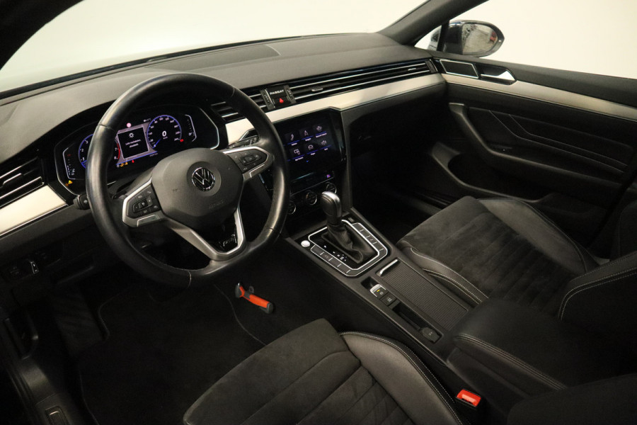 Volkswagen Passat Variant 1.5 TSI Elegance Business R IQ-led Navigatie Adaptive-Cruise