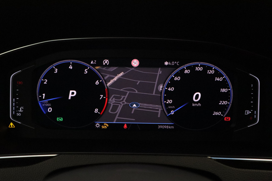 Volkswagen Passat Variant 1.5 TSI Elegance Business R IQ-led Navigatie Adaptive-Cruise