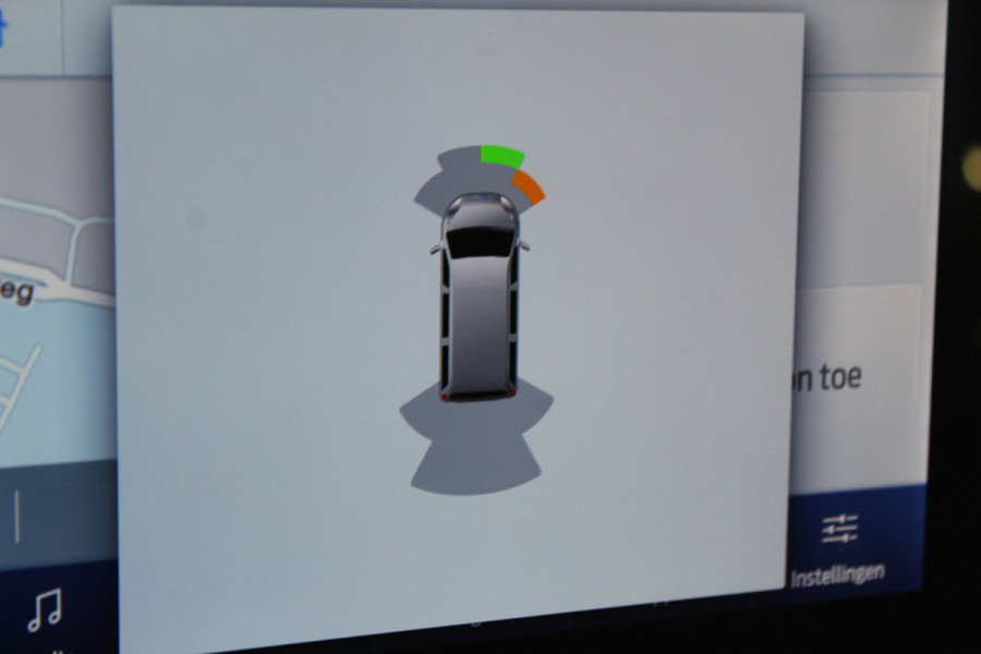 Ford Transit Custom 300 2.0-130pk TDCI L1H1 Trend Dubb. cabine. Trekgewicht 2.500kg ! Airco, stoel- spiegelverwarming, bijrijdersstoel, dubbele cabine, trekhaak, parkeersensoren v+a, navigatie, telefoonvoorb., metallic lak