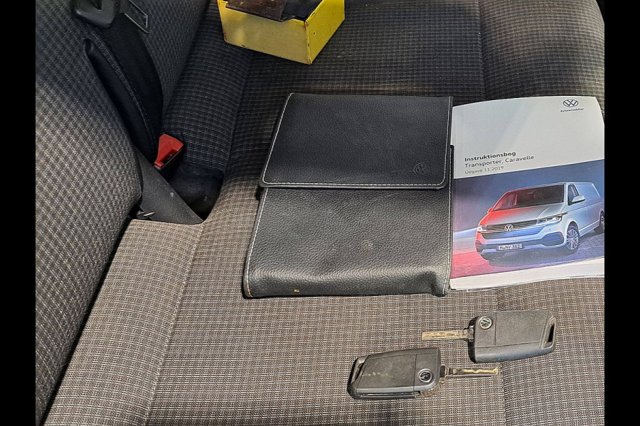 Volkswagen Transporter 2.0 TDI T6.1 L2H1 2xZijdeur Automaat 150Pk ACC Navi Euro6 Navi 3-Zits Wp-Inrichting!