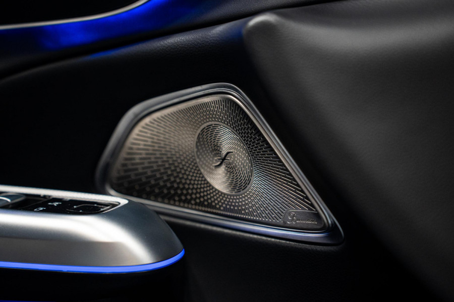 Mercedes-Benz E-Klasse 450 d 4MATIC AMG Line *Burmester / Achteras-besturing / Superscreen + Passagier Display / Stoelventilatie + Massage / Panorama / Soft-Close*