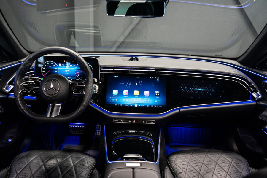 Mercedes-Benz E-Klasse 450 d 4MATIC AMG Line *Burmester / Achteras-besturing / Superscreen + Passagier Display / Stoelventilatie + Massage / Panorama / Soft-Close*