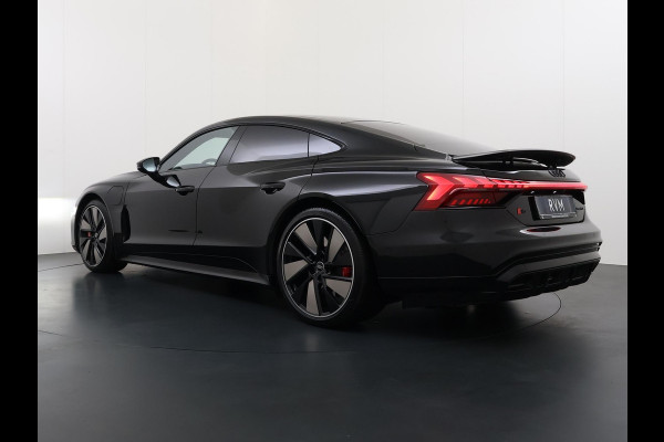 Audi e-tron GT RS 93 kWh PANO | 21 INCH | STOELVENTILATIE & MASSAGE | BANG & OLUFSEN | 360 CAMERA | ADAPTIVE AIR SUSPENSION | LASER  MATRIX LED KOPLAMPEN | VIERWIELBESTURING | HEAD-UP DISPLAY | ADAPTIEVE CRUISE | RIJKLAAR MET 12 MND BOVAG GARANTIE