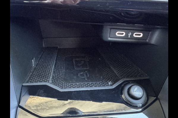 Volkswagen T-Roc TSI 115PK LIFE NAVI/PDC/CARPLAY FABRIEKS GARANTIE