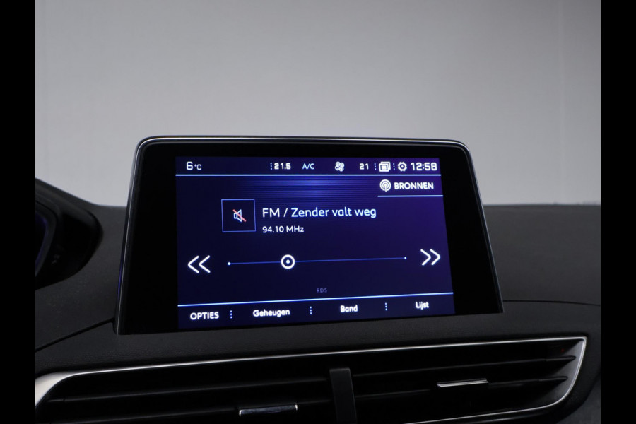 Peugeot 5008 1.2 PureTech Crossway Sport (APPLE CARPLAY,NAVI,CAMERA,360 VIEW,CLIMATE,CRUISE,SPORTSTOELEN,LM VELGEN,NETTE STAAT)