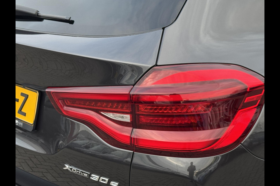 BMW X3 xDrive30e Business Edition Plus M-SPORT | PANODAK | HEAD UP