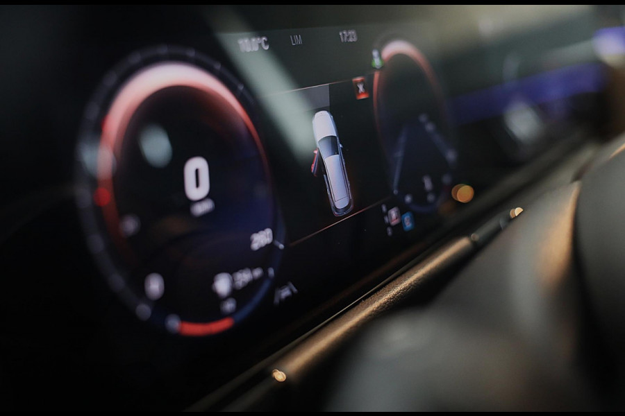 Mercedes-Benz B-Klasse 200 AMG Pakket / Aut / 163 PK / Open Panoramadak / Cruise Control / Navi / Ecc / Elek Pakket / Led / Pdc