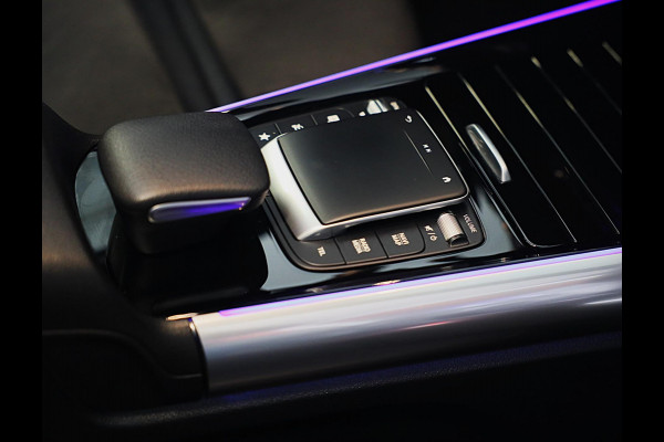 Mercedes-Benz B-Klasse 200 AMG Pakket / Aut / 163 PK / Open Panoramadak / Cruise Control / Navi / Ecc / Elek Pakket / Led / Pdc