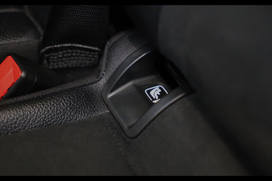 Mercedes-Benz B-Klasse 200 AMG Pakket / Aut / 163 PK / Open Panoramadak / Cruise Control / Navi / Ecc / Elek Pakket / Led / Pdc