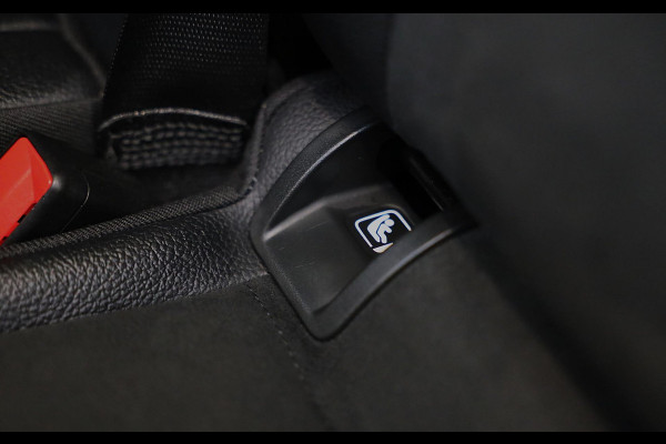 Mercedes-Benz B-Klasse 200 AMG Pakket / Aut / 163 PK / Open Panoramadak / Cruise Control / Navi / Ecc / Elek Pakket / Led / Pdc