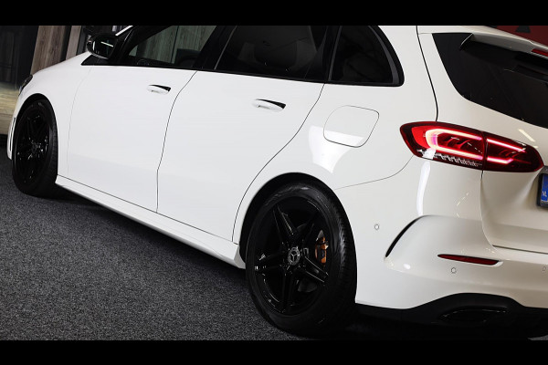 Mercedes-Benz B-Klasse 200 AMG Pakket / Aut / 163 PK / Open Panoramadak / Cruise Control / Navi / Ecc / Elek Pakket / Led / Pdc