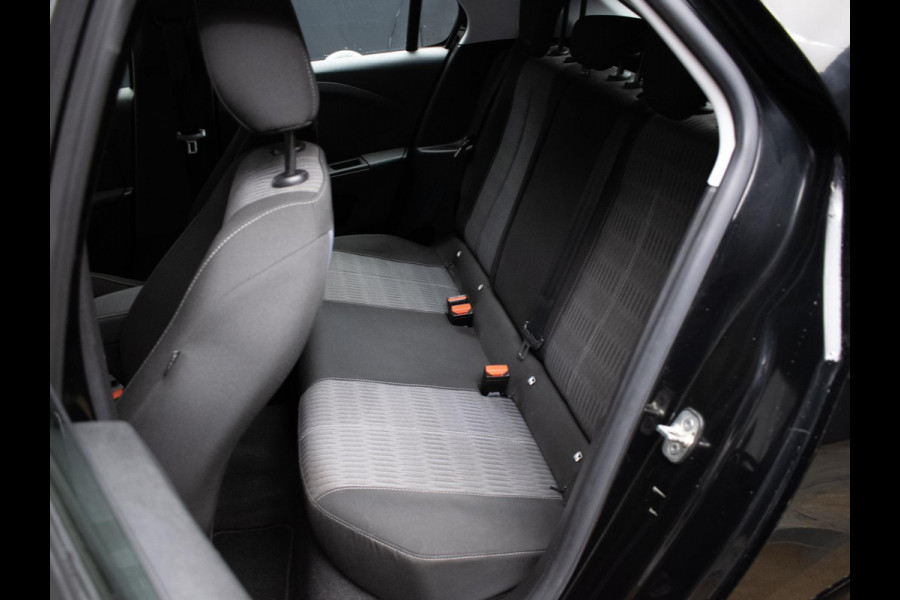 Opel Corsa 1.2 Edition Sport (APPLE CARPLAY,NAVI,CAMERA,CRUISE,LANE ASSIST,LED,SPORTSTOELEN,LM VELGEN,NETTE STAAT)