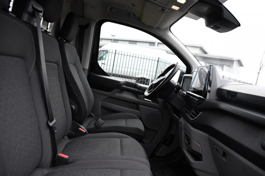 Ford Transit Custom 300 2.0 TDCI L2H1 Limited Black Edition Adaptieve Cruise, Virtual, Camera, Carplay, LED, Trekhaak, Stoelverwarming, NAVI, 170pk, Automaat, Uniek!