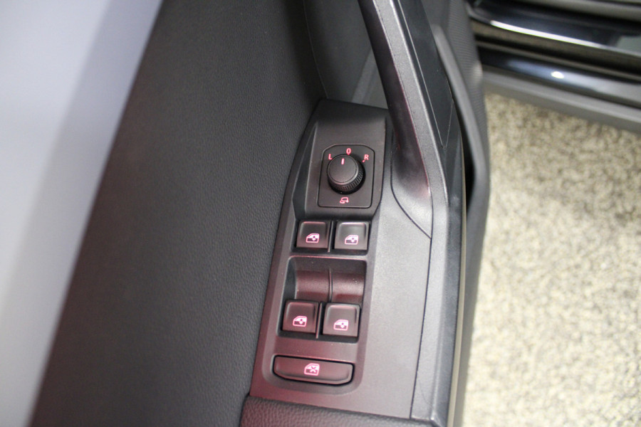 Seat Arona 1.0 EcoTSI FR Business Connect