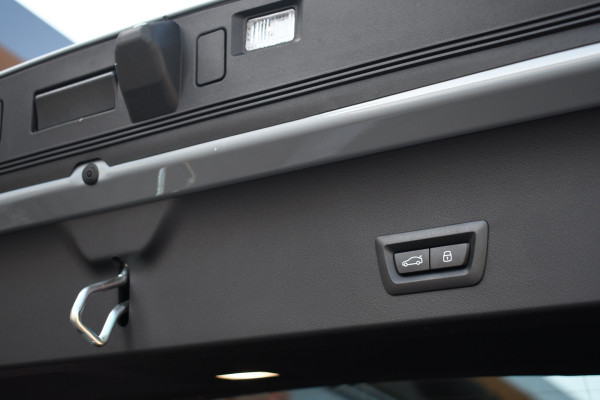 BMW X3 30e xDrive M-Sport Pro Pano Trekh DA-Prof H/K 360 El-zetel 21inch