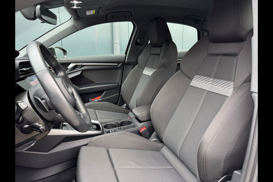 Audi A3 Limousine 30 TFSI Advanced edition * Navigatie * Parkeersensoren * Sportstoelen * Cruise Control *