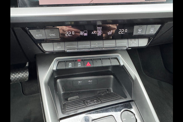 Audi A3 Limousine 30 TFSI Advanced edition * Navigatie * Parkeersensoren * Sportstoelen * Cruise Control *
