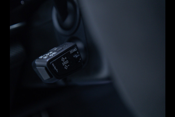 Audi RS Q8 RSQ8 4.0 V8 Urban Dynamic 800 PK / 1000 Nm Quattro | Keramisch | 24" Vossen | Akrapovic Titanium compleet | Panoramadak, Standkachel, Softclose, Stoelverw. & Ventilatie, Elec. trekhaak, B&O, 4 WST