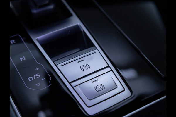 Audi RS Q8 RSQ8 4.0 V8 Urban Dynamic 800 PK / 1000 Nm Quattro | Keramisch | 24" Vossen | Akrapovic Titanium compleet | Panoramadak, Standkachel, Softclose, Stoelverw. & Ventilatie, Elec. trekhaak, B&O, 4 WST