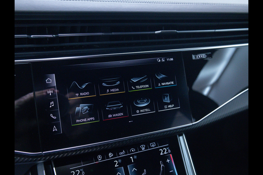 Audi RS Q8 RSQ8 4.0 V8 Urban Dynamic 800 PK / 1000 Nm Quattro | Keramisch | 24" Vossen | Akrapovic Titanium compleet | Panoramadak, Standkachel, Softclose, Stoelverw. & Ventilatie, Elec. trekhaak, B&O, 4 WST