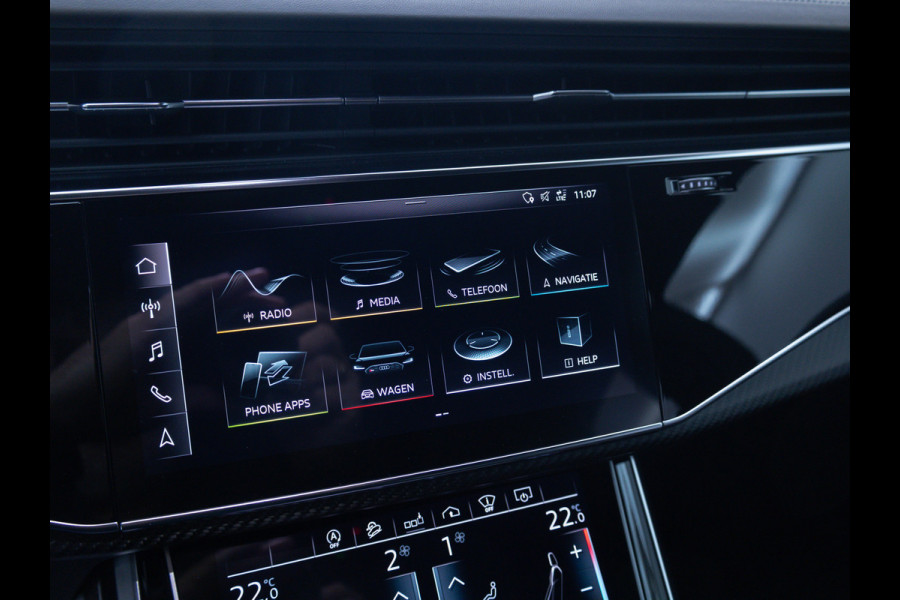 Audi RS Q8 RSQ8 4.0 V8 Urban Dynamic 800 PK / 1000 Nm Quattro | Keramisch | 24" Vossen | Akrapovic Titanium compleet | Panoramadak, Standkachel, Softclose, Stoelverw. & Ventilatie, Elec. trekhaak, B&O, 4 WST