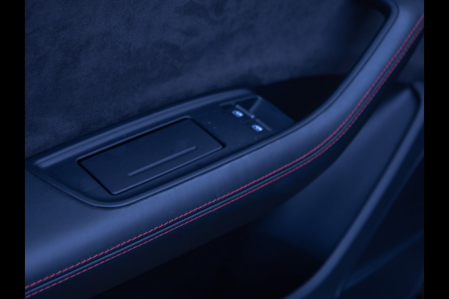 Audi RS Q8 RSQ8 4.0 V8 Urban Dynamic 800 PK / 1000 Nm Quattro | Keramisch | 24" Vossen | Akrapovic Titanium compleet | Panoramadak, Standkachel, Softclose, Stoelverw. & Ventilatie, Elec. trekhaak, B&O, 4 WST