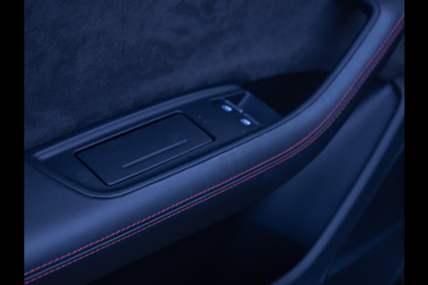 Audi RS Q8 RSQ8 4.0 V8 Urban Dynamic 800 PK / 1000 Nm Quattro | Keramisch | 24" Vossen | Akrapovic Titanium compleet | Panoramadak, Standkachel, Softclose, Stoelverw. & Ventilatie, Elec. trekhaak, B&O, 4 WST