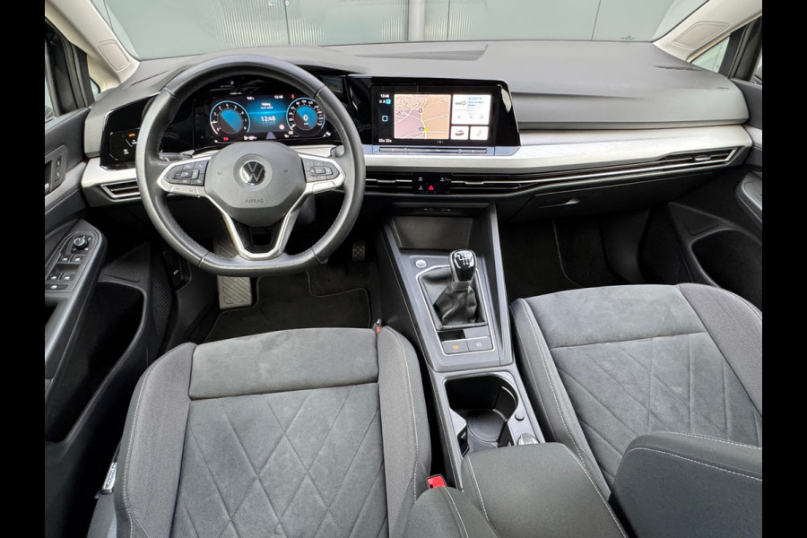 Volkswagen Golf 1.0 TSI Life * Memory * Massage * Camera * Side Assist *