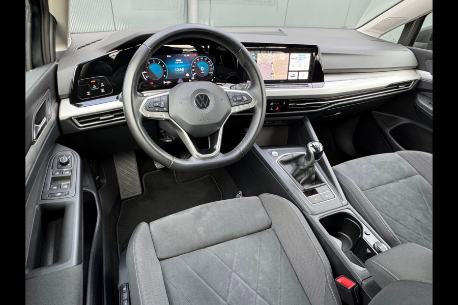 Volkswagen Golf 1.0 TSI Life * Memory * Massage * Camera * Side Assist *