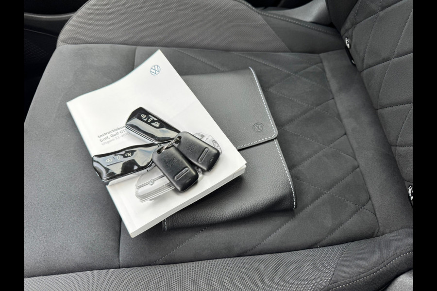 Volkswagen Golf 1.0 TSI Life * Memory * Massage * Camera * Side Assist *