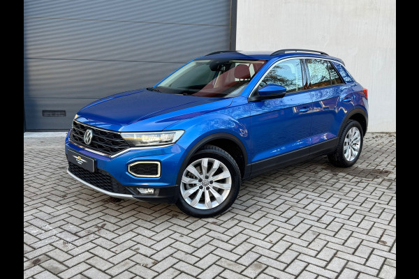 Volkswagen T-Roc 1.0 TSI Style * Navigatie * Led * Stoelverwarming * Adaptieve Cruise Control *