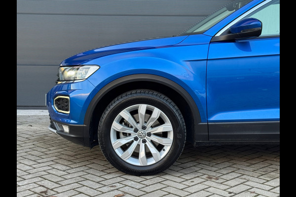Volkswagen T-Roc 1.0 TSI Style * Navigatie * Led * Stoelverwarming * Adaptieve Cruise Control *