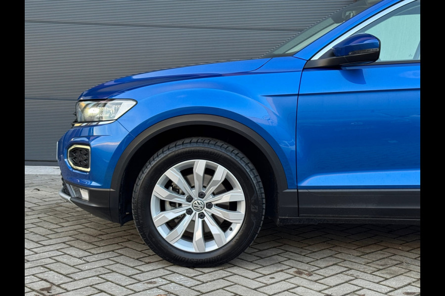 Volkswagen T-Roc 1.0 TSI Style * Navigatie * Led * Stoelverwarming * Adaptieve Cruise Control *