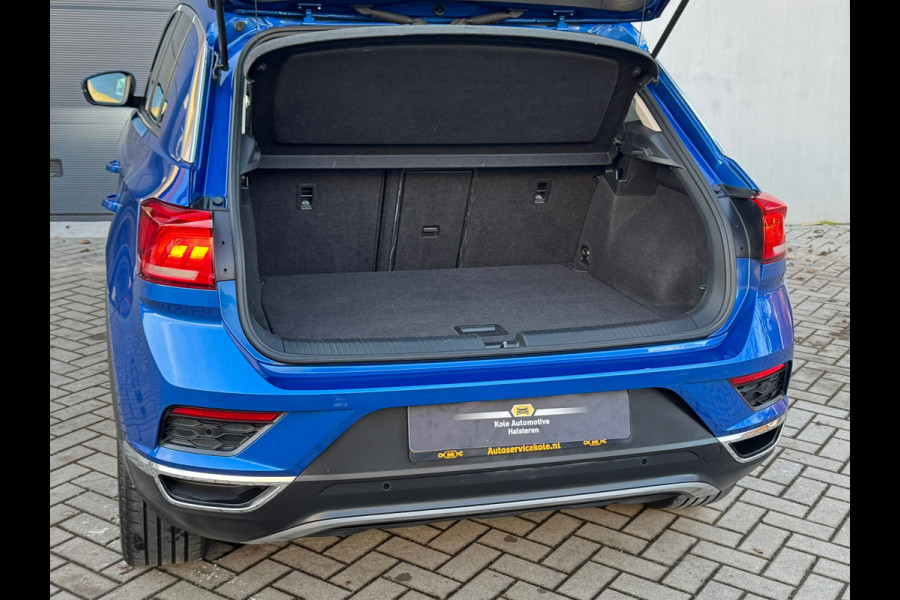 Volkswagen T-Roc 1.0 TSI Style * Navigatie * Led * Stoelverwarming * Adaptieve Cruise Control *
