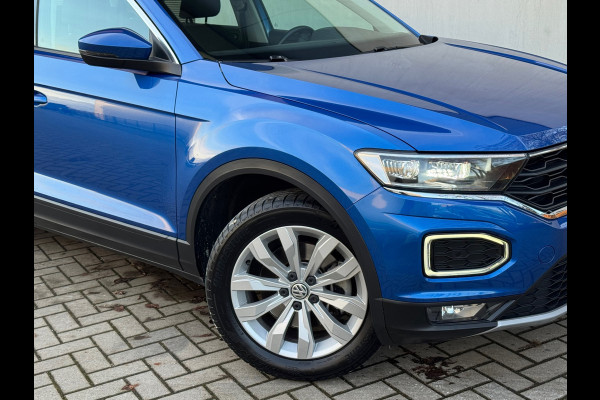 Volkswagen T-Roc 1.0 TSI Style * Navigatie * Led * Stoelverwarming * Adaptieve Cruise Control *