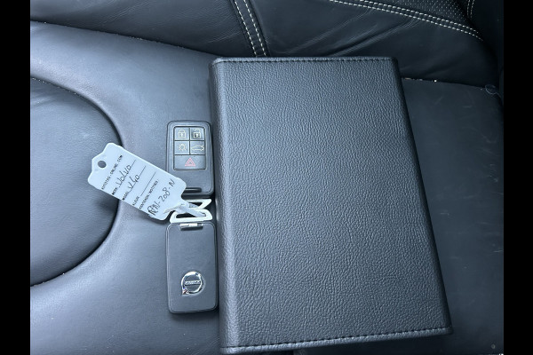 Volvo V40 BWJ 2018 | 2.0 D3 150PK R-DESIGN | TREKHAAK | PANO DAK | LEER | CAMERA A | CLIMA | NAVI | STOELVERW | PREMIUM AUDIO