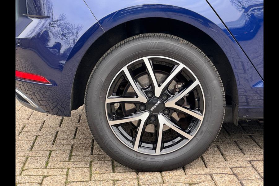 Volkswagen e-Golf * Navigatie * Camera * Led * Allseason banden *