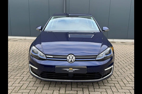 Volkswagen e-Golf * Navigatie * Camera * Led * Allseason banden *