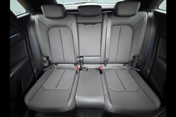 Audi Q3 45 TFSI e S-Line Edition * Navigatie * Stoelverwarming * Side Assist * Adaptieve Cruise Control *