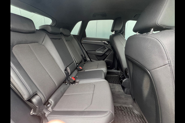 Audi Q3 45 TFSI e S-Line Edition * Navigatie * Stoelverwarming * Side Assist * Adaptieve Cruise Control *
