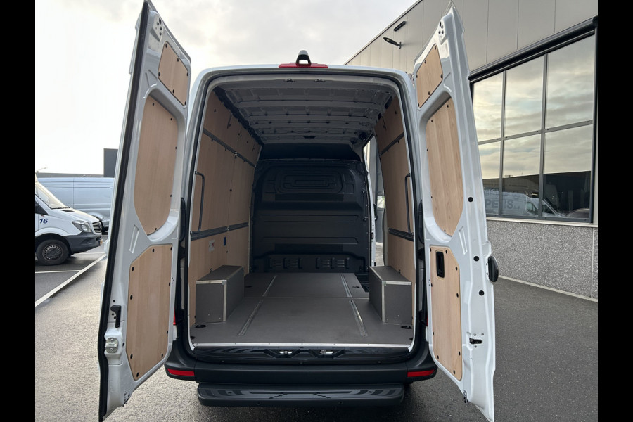 Mercedes-Benz Sprinter 317 CDI L2 H2 Automaat / 360 Camera / MBUX / Navigatie / Cruise control / Airco / 270 Graden achterdeuren