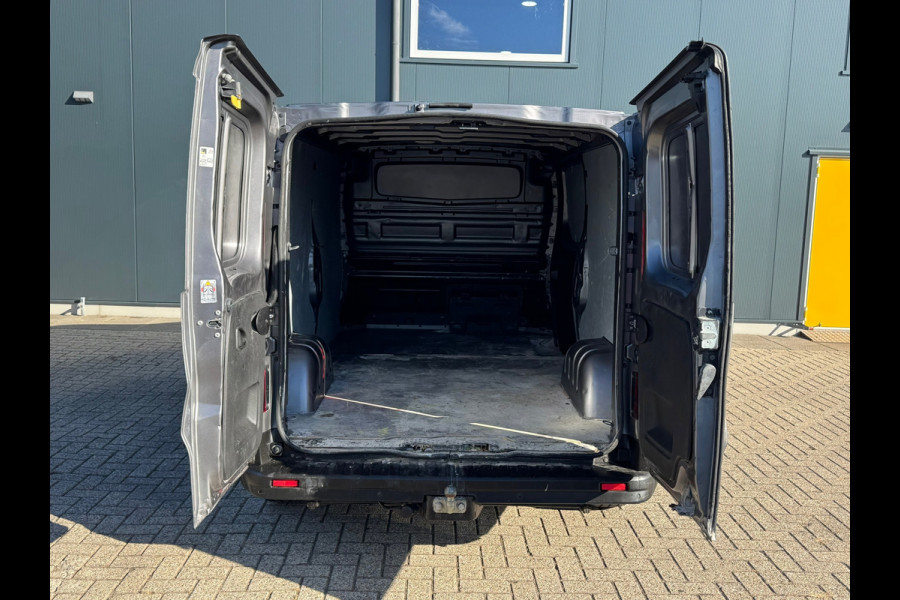 Nissan NV300 1.6 dCi 125 L2H1 * Cruise * PDC * Trekhaak *