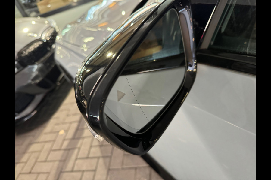 BMW 2 Serie Coupé M240i xDrive Pano|Memory|HuD|Harman Kardon