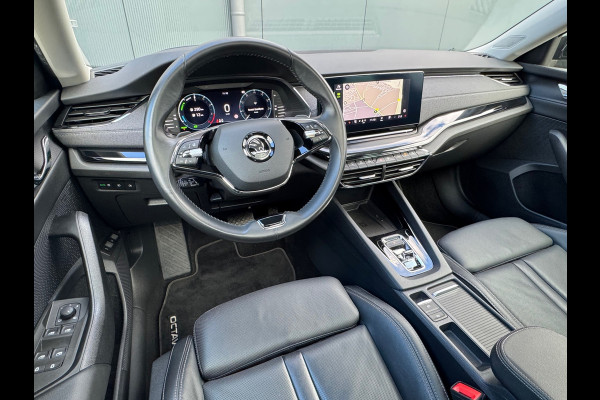 Škoda Octavia Combi 1.4 TSI iV PHEV * Panorama * Stoelventilatie * 2x Memory * Head-up Display *