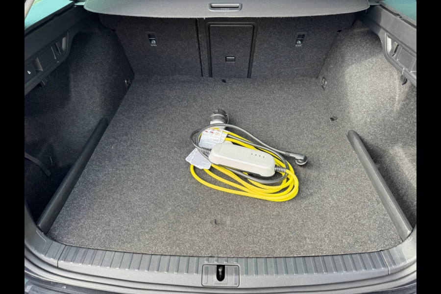 Škoda Octavia Combi 1.4 TSI iV PHEV * Panorama * Stoelventilatie * 2x Memory * Head-up Display *