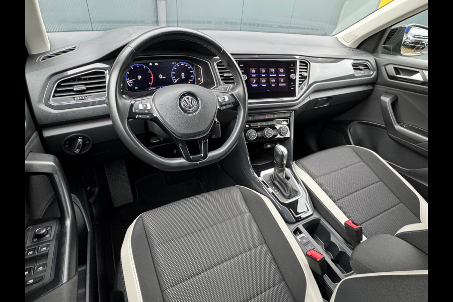 Volkswagen T-Roc 1.5 TSI Automaat Sport * Virtual Cockpit * Carplay * Full Led * Adaptieve Cruise *