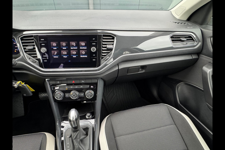 Volkswagen T-Roc 1.5 TSI Automaat Sport * Virtual Cockpit * Carplay * Full Led * Adaptieve Cruise *